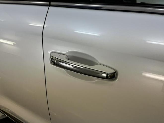 レクサスＬＸ５７０　本州仕入　寒冷地仕様　禁煙車　純正２０インチＡＷ　レクサスセーフティセンス　マークレビンソン　モデリスタスポイラー　純正ブラックレザーシート　社外１８インチＡＷ＋スタッドレスタイヤ　パノラミックビュー 4WD 5700 5Dr