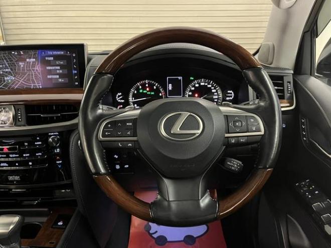 レクサスＬＸ５７０　本州仕入　寒冷地仕様　禁煙車　純正２０インチＡＷ　レクサスセーフティセンス　マークレビンソン　モデリスタスポイラー　純正ブラックレザーシート　社外１８インチＡＷ＋スタッドレスタイヤ　パノラミックビュー 4WD 5700 5Dr