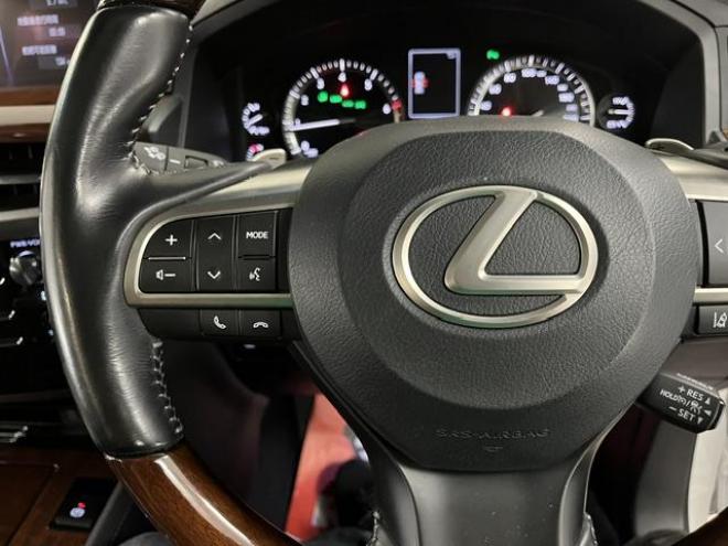 レクサスＬＸ５７０　本州仕入　寒冷地仕様　禁煙車　純正２０インチＡＷ　レクサスセーフティセンス　マークレビンソン　モデリスタスポイラー　純正ブラックレザーシート　社外１８インチＡＷ＋スタッドレスタイヤ　パノラミックビュー 4WD 5700 5Dr