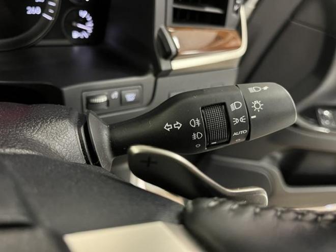 レクサスＬＸ５７０　本州仕入　寒冷地仕様　禁煙車　純正２０インチＡＷ　レクサスセーフティセンス　マークレビンソン　モデリスタスポイラー　純正ブラックレザーシート　社外１８インチＡＷ＋スタッドレスタイヤ　パノラミックビュー 4WD 5700 5Dr