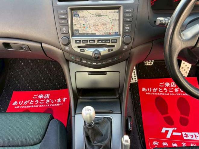 アコード2.0 ユーロR　マニュアル6速社外サスペンション　パワステ　パワーウィンドウ　ETC　純正ナビ　アルミホイール　キーレスエントリー　エアコン　ABS　盗難防止装置 2WD 2000