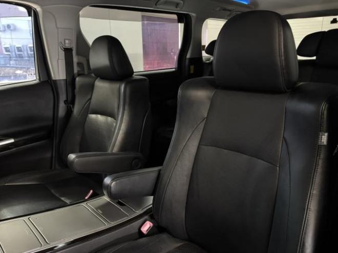 ヴェルファイア２．４Ｚ　Ｇエディション　後期型　本州仕入　寒冷地仕様　禁煙車　純正ブラックレザーシート　純正１８インチＡＷ　社外１６ＡＷ＋スタッドレスタイヤ付　両側パワースライドドア　パワーバックドア　前後ドラレコ　クールＢＯＸ　ＥＴＣ 4WD 2400 5Dr