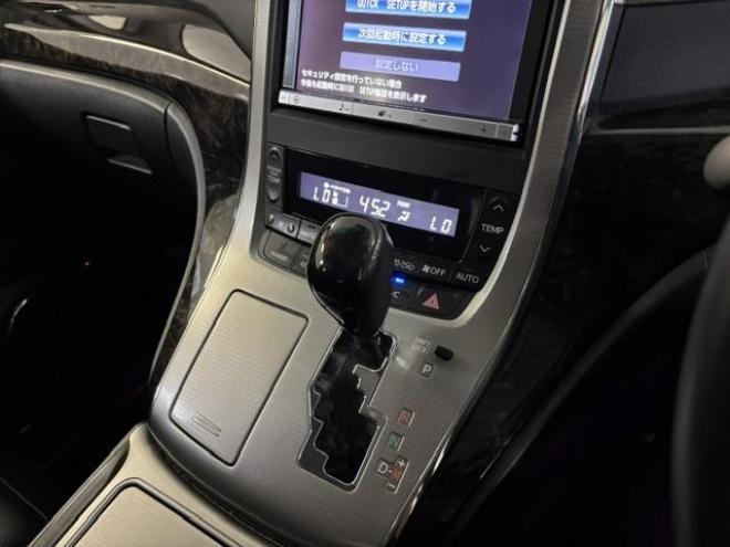 ヴェルファイア２．４Ｚ　Ｇエディション　後期型　本州仕入　寒冷地仕様　禁煙車　純正ブラックレザーシート　純正１８インチＡＷ　社外１６ＡＷ＋スタッドレスタイヤ付　両側パワースライドドア　パワーバックドア　前後ドラレコ　クールＢＯＸ　ＥＴＣ 4WD 2400 5Dr