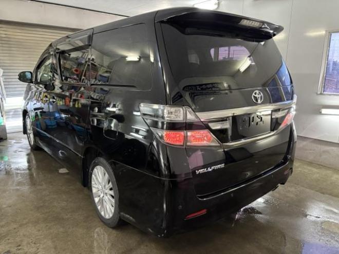 ヴェルファイア２．４Ｚ　Ｇエディション　後期型　本州仕入　寒冷地仕様　禁煙車　純正ブラックレザーシート　純正１８インチＡＷ　社外１６ＡＷ＋スタッドレスタイヤ付　両側パワースライドドア　パワーバックドア　前後ドラレコ　クールＢＯＸ　ＥＴＣ 4WD 2400 5Dr