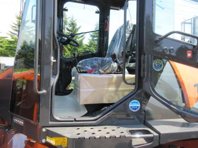 ホイールローダhitachi　LANDCROS　ZW80S-5B 4WD 2Dr