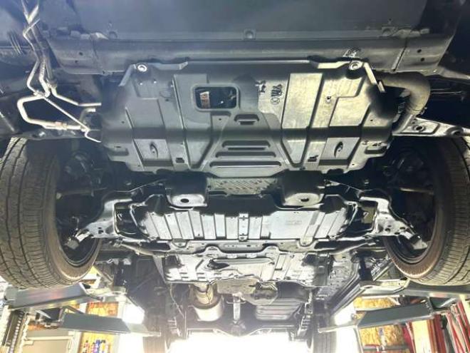 ハイエース2.7 GL ロング ミドルルーフ 4WD　IFUU製　IF-WB8　10人乗り対面ラウンジベッド仕様　415COBRAクリーンルック3フロントスポイラー&バッドラッカー毒牙18インチAW　イクリプス製10.1インチフローティングナヒ　純正EGスターター 2700