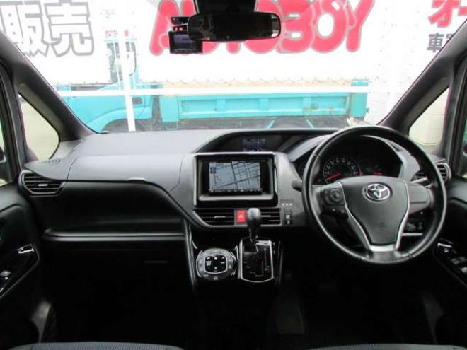 ヴォクシー2.0 ZS ウェルキャブ サイドリフトアップチルトシート車 4WD　プリクラッシュセーフティー/電動スライドドア/クルーズコントロール/社外ナビ/フルセグフルセグTV/バックカメラ 2000