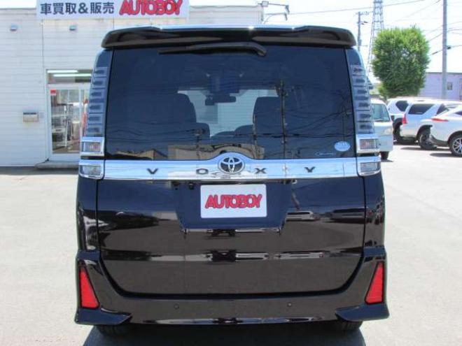 ヴォクシー2.0 ZS ウェルキャブ サイドリフトアップチルトシート車 4WD　プリクラッシュセーフティー/電動スライドドア/クルーズコントロール/社外ナビ/フルセグフルセグTV/バックカメラ 2000
