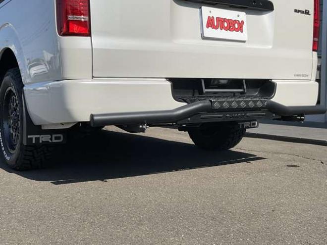 ハイエースバン2.7 スーパーGL ダークプライムII ワイド ミドルルーフ ロングボディ 4WD　TOYOオープンカントリーR/T215/65R16　ナイトロパワーM29スティンガー16インチAW　ワンオーナー　社外ナビTV　両側パワースライドドア　ETC　Pivot製クルコン　Tom's製テールライト　JAOS リヤスキッドバー 2700