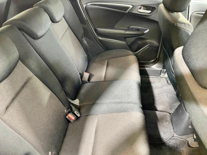フィット1.5ハイブリッドFパッケージ 4WD 5年保証 スマキー ナビ Bカメ ETC 自社認証工場 車検整備2年付 寒冷地仕様 禁煙