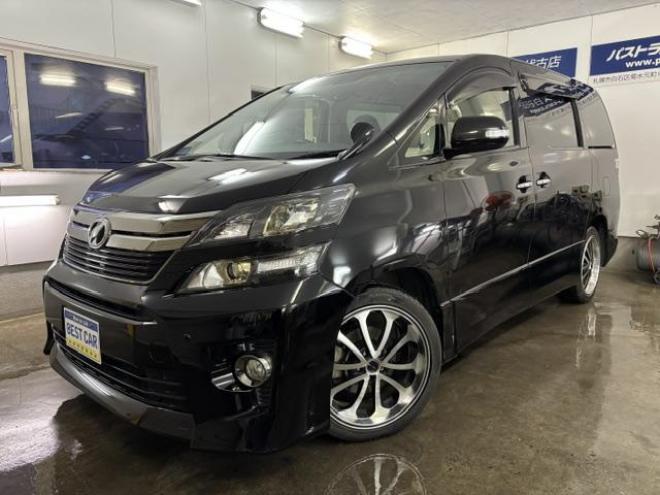 ヴェルファイア２．４Ｚ　ゴールデンアイズⅡ　本州仕入　禁煙車　純正ブラックハーフレザーシート　社外１９インチＡＷ　純正１６ＡＷ＋スタッドレスタイヤ付　両側パワースライドドア　パワーバックドア　クルーズコントロール　前後コーナーセンサー　ＥＴＣ 4WD 2400 5Dr