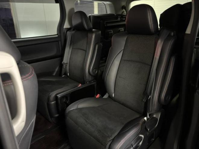 ヴェルファイア２．４Ｚ　ゴールデンアイズⅡ　本州仕入　禁煙車　純正ブラックハーフレザーシート　社外１９インチＡＷ　純正１６ＡＷ＋スタッドレスタイヤ付　両側パワースライドドア　パワーバックドア　クルーズコントロール　前後コーナーセンサー　ＥＴＣ 4WD 2400 5Dr