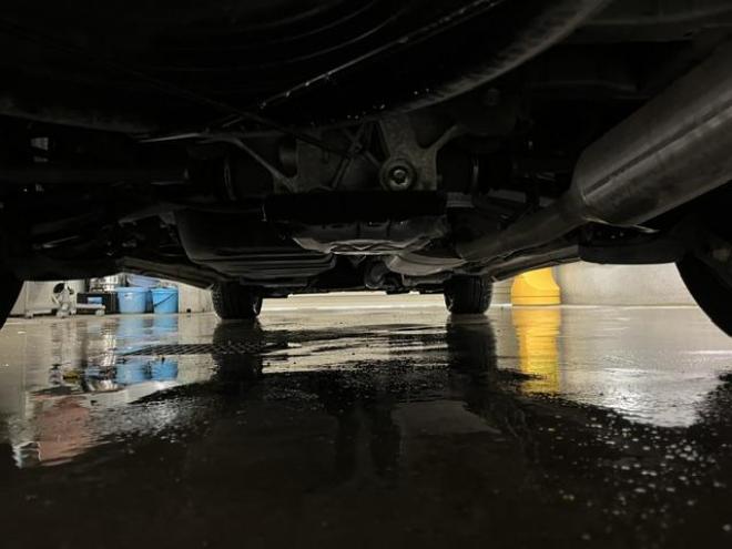 ヴェルファイア２．４Ｚ　ゴールデンアイズⅡ　本州仕入　ワンオーナー　禁煙車　純正リアフリップダウンモニター　純正１８インチＡＷ　社外１６ＡＷ＋スタッドレスタイヤ付　両側パワースライドドア　パワーバックドア　純正ブラックハーフレザーシート　ＥＴＣ 4WD 2400 5Dr