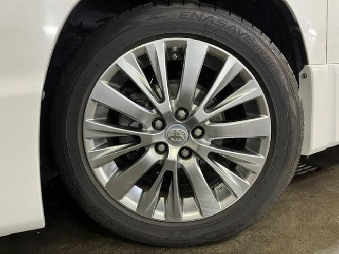 ヴェルファイア２．４Ｚ　ゴールデンアイズⅡ　本州仕入　ワンオーナー　禁煙車　純正リアフリップダウンモニター　純正１８インチＡＷ　社外１６ＡＷ＋スタッドレスタイヤ付　両側パワースライドドア　パワーバックドア　純正ブラックハーフレザーシート　ＥＴＣ 4WD 2400 5Dr