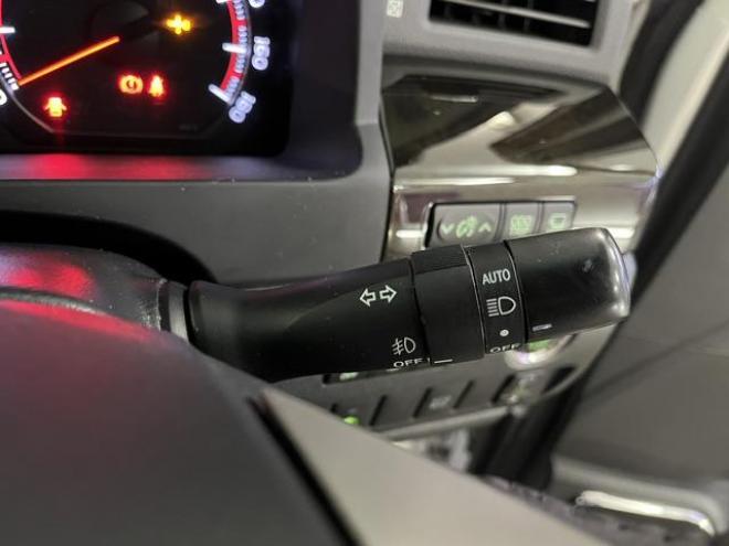 ヴェルファイア２．４Ｚ　ゴールデンアイズⅡ　本州仕入　ワンオーナー　禁煙車　純正リアフリップダウンモニター　純正１８インチＡＷ　社外１６ＡＷ＋スタッドレスタイヤ付　両側パワースライドドア　パワーバックドア　純正ブラックハーフレザーシート　ＥＴＣ 4WD 2400 5Dr