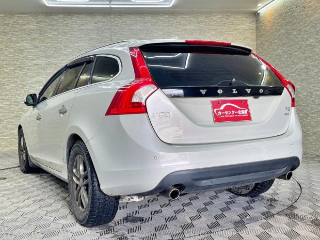 ボルボV60 T6 AWD 4WD 5年保証 サンルーフ ナビTV Bカメ 自社認証工場 車検整備2年付 修復歴無 寒冷地仕様 禁煙