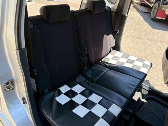 ワゴンRRR-DI 4WD　ターボ　アルミホイール　パワステ　パワーウィンドウ　シートヒーター　キーレスエントリー　ABS　エアコン　フルフラットシート 660