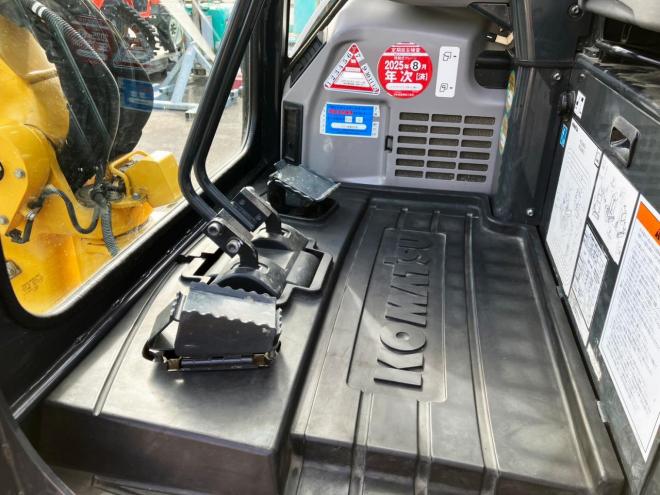バックホーコマツ　中古　PC30MR-5　配管付　油圧ショベル　建機