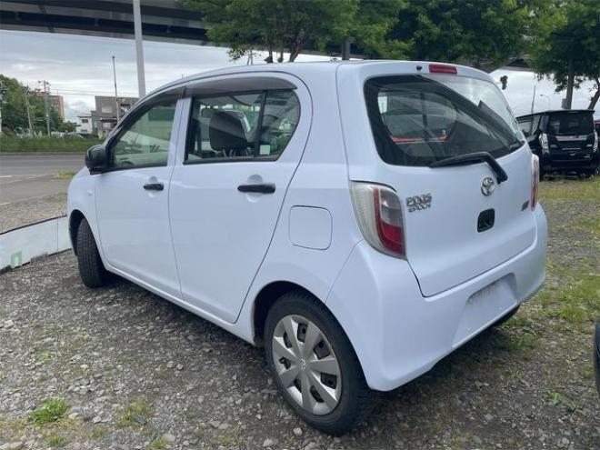 ピクシスエポックＬｆ　４ＷＤ　アイドリングストップ　ＣＶＴ　ＡＢＳ　ＣＤ　衝突安全ボディ　エアコン　パワーステアリング　パワーウィンドウ 4WD 660 5Dr
