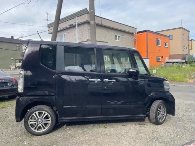 N-BOXカスタム Ｇ・Ｌパッケージ 4WD 660 5Dr