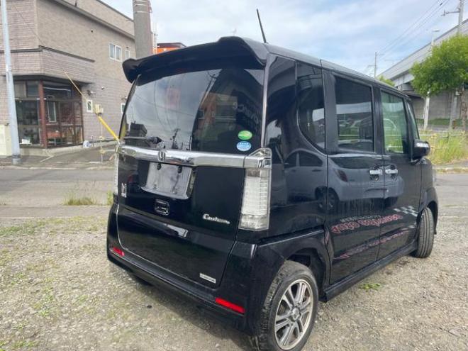 N-BOXカスタム Ｇ・Ｌパッケージ 4WD 660 5Dr