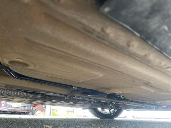 アウディＴＴクーペ ３．２クワトロ　４ＷＤ　ドライブレコーダー　ＥＴＣ　バックカメラ　ＴＶ　クリアランスソナー　ＡＴ　ＨＩＤ　シートヒーター　アルミホイール　パワーシート　盗難防止システム　ＡＢＳ　エアコン　パワーステアリング 4WD 3200 クーペDr