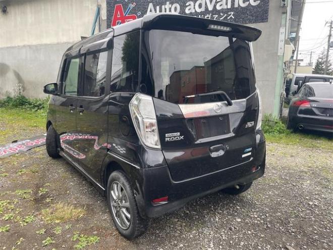 デイズルークスハイウェイスター　Ｘ　４ＷＤ 4WD 660 5Dr