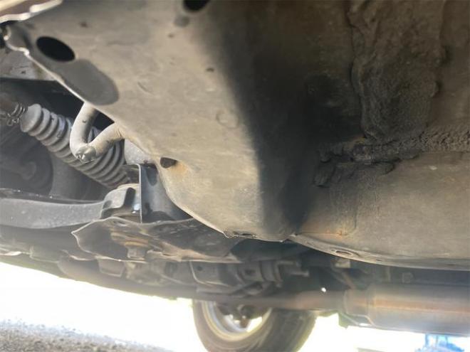 タントカスタムＸ　４ＷＤ　ドライブレコーダー　スライドドア　ＨＩＤ　スマートキー　ベンチシート　ＡＴ　盗難防止システム　ＡＢＳ　ＣＤ　ＭＤ　アルミホイール　衝突安全ボディ　エアコン　パワーステアリング　パワーウィンドウ 4WD 660 5Dr