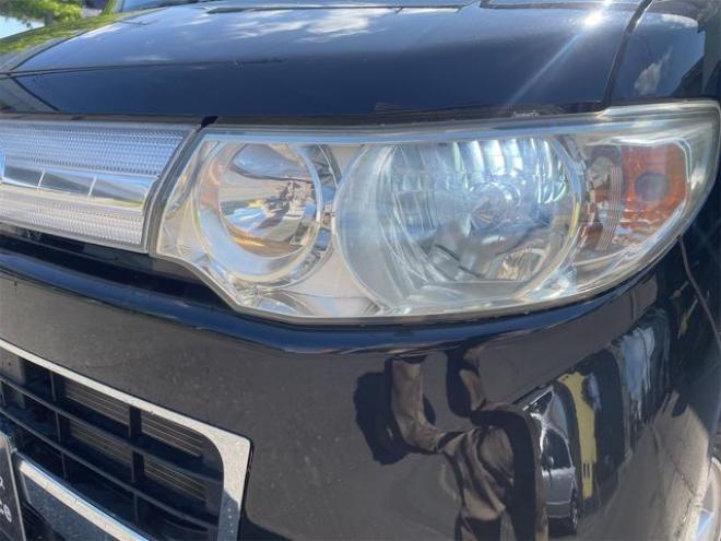 タントカスタムＸ　４ＷＤ　ドライブレコーダー　スライドドア　ＨＩＤ　スマートキー　ベンチシート　ＡＴ　盗難防止システム　ＡＢＳ　ＣＤ　ＭＤ　アルミホイール　衝突安全ボディ　エアコン　パワーステアリング　パワーウィンドウ 4WD 660 5Dr
