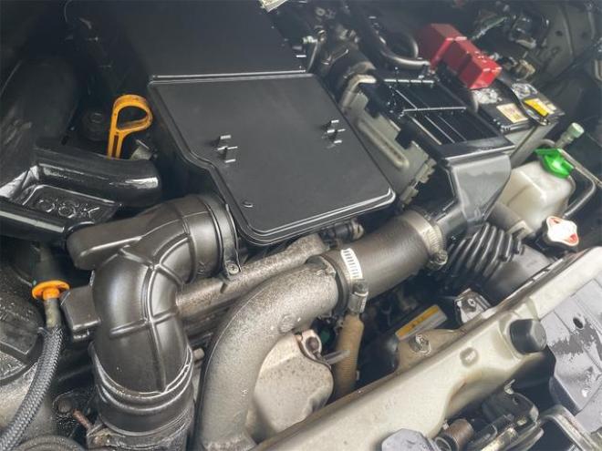 パレットＴ　４ＷＤ　両側スライド・片側電動　ナビ　ＴＶ　スマートキー　シートヒーター　ＣＶＴ　盗難防止システム　ＡＢＳ　アルミホイール　衝突安全ボディ　エアコン　パワーステアリング　パワーウィンドウ 2WD 660 5Dr