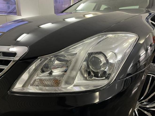 クラウンロイヤルサルーン　ｉ－Ｆｏｕｒ　本州仕入　禁煙車　ＷＥＤＳレオニス１８インチＡＷ　社外１７ＡＷ＋スタッドレスタイヤ付　純正ＨＤＤナビ　フルセグ地デジ　ＤＶＤ再生　Ｂｌｕｅｔｏｏｔｈオーディオ　バックカメラ　純正カードキー　ＥＴＣ 4WD 3000 4Dr