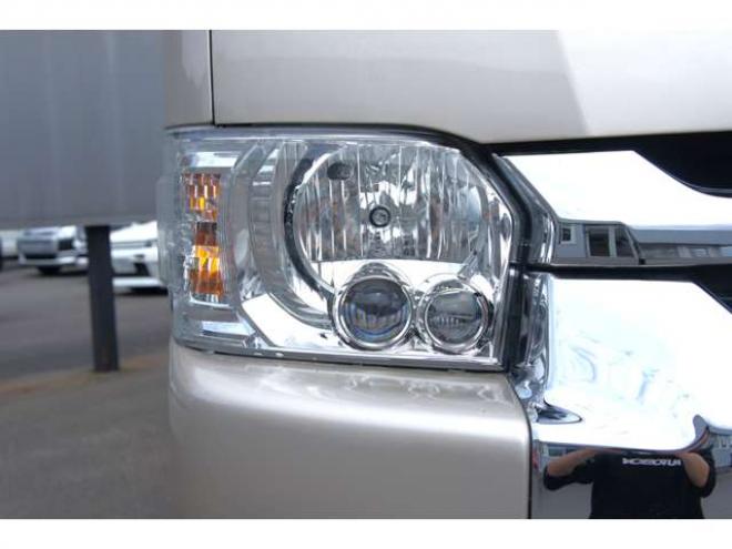 ハイエース2.7 グランドキャビン 4WD　令和8年2月登録　登録済未使用車 走行7キロ　パノラミックビューモニター デジタルインナーミラー　LEDヘッドランプ　LEDフォグランプ　ベージュメタリック　メーカー保証付 登録済未使用車 2700