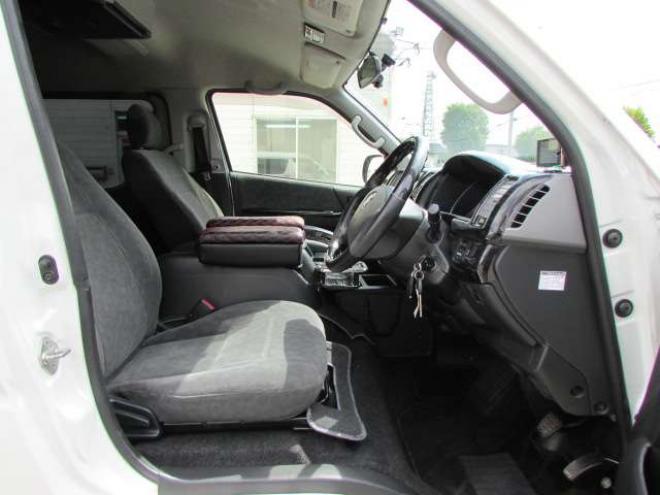 ハイエース2.7 GL ロング ミドルルーフ 4WD　電動パワースライドドア/ETC/ドライブレコーダー/社外ナビ/フルセグTV/バックカメラ/LEDヘッドライト・フォグ/キーレス/エンジンスターター/ベッドキット 2700