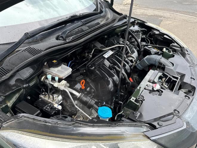 ヴェゼルハイブリッド1.5ハイブリッドX 4WD　本州仕入 あんしんパッケージ　LEDヘッドライト 4WD 1500 5Dr