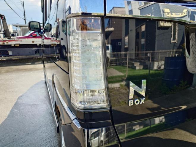N-BOX カスタムGターボSSパッケージ　ユーザー買取車　当店販売車両　社外ナビ・TV・バックカメラ　Bluetooth　エンジンスターター　ドラレコ前後　プッシュスタート　ETC　オートライト機能　ドアバイザー　タイミングチェーン　JC08モード燃費18.2km/リットル　4WD 660 5Dr