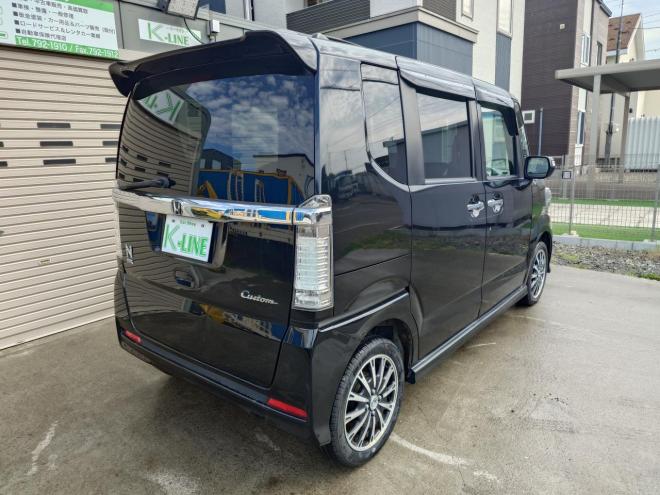 N-BOX カスタムGターボSSパッケージ　ユーザー買取車　当店販売車両　社外ナビ・TV・バックカメラ　Bluetooth　エンジンスターター　ドラレコ前後　プッシュスタート　ETC　オートライト機能　ドアバイザー　タイミングチェーン　JC08モード燃費18.2km/リットル　4WD 660 5Dr