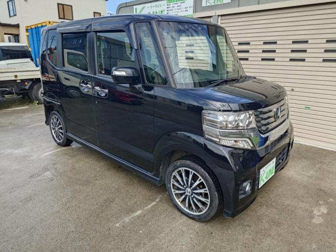 N-BOX カスタムGターボSSパッケージ　ユーザー買取車　当店販売車両　社外ナビ・TV・バックカメラ　Bluetooth　エンジンスターター　ドラレコ前後　プッシュスタート　ETC　オートライト機能　ドアバイザー　タイミングチェーン　JC08モード燃費18.2km/リットル　4WD 660 5Dr