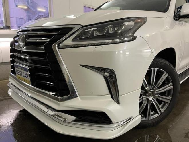 レクサスＬＸ５７０　本州仕入　寒冷地仕様　禁煙車　社外セキュリティ　マークレビンソン　純正２１インチＡＷ　社外１８ＡＷ＋スタッドレスタイヤ付　純正ブラックレザーシート　ヘッドアップディスプレイ　全方位パノラミックビュー 4WD 5700 5Dr