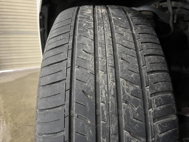 レクサスＬＸ５７０　本州仕入　寒冷地仕様　禁煙車　社外セキュリティ　マークレビンソン　純正２１インチＡＷ　社外１８ＡＷ＋スタッドレスタイヤ付　純正ブラックレザーシート　ヘッドアップディスプレイ　全方位パノラミックビュー 4WD 5700 5Dr