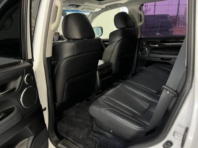 レクサスＬＸ５７０　本州仕入　寒冷地仕様　禁煙車　社外セキュリティ　マークレビンソン　純正２１インチＡＷ　社外１８ＡＷ＋スタッドレスタイヤ付　純正ブラックレザーシート　ヘッドアップディスプレイ　全方位パノラミックビュー 4WD 5700 5Dr