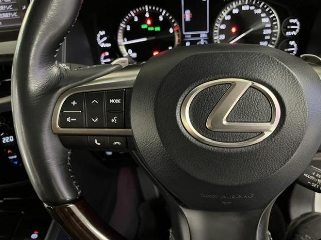 レクサスＬＸ５７０　本州仕入　寒冷地仕様　禁煙車　社外セキュリティ　マークレビンソン　純正２１インチＡＷ　社外１８ＡＷ＋スタッドレスタイヤ付　純正ブラックレザーシート　ヘッドアップディスプレイ　全方位パノラミックビュー 4WD 5700 5Dr