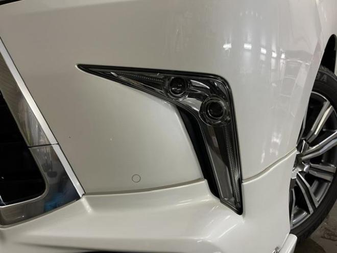 レクサスＬＸ５７０　本州仕入　寒冷地仕様　禁煙車　社外セキュリティ　マークレビンソン　純正２１インチＡＷ　社外１８ＡＷ＋スタッドレスタイヤ付　純正ブラックレザーシート　ヘッドアップディスプレイ　全方位パノラミックビュー 4WD 5700 5Dr