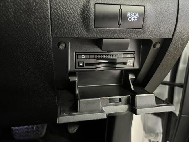 レクサスＬＸ５７０　本州仕入　寒冷地仕様　禁煙車　社外セキュリティ　マークレビンソン　純正２１インチＡＷ　社外１８ＡＷ＋スタッドレスタイヤ付　純正ブラックレザーシート　ヘッドアップディスプレイ　全方位パノラミックビュー 4WD 5700 5Dr