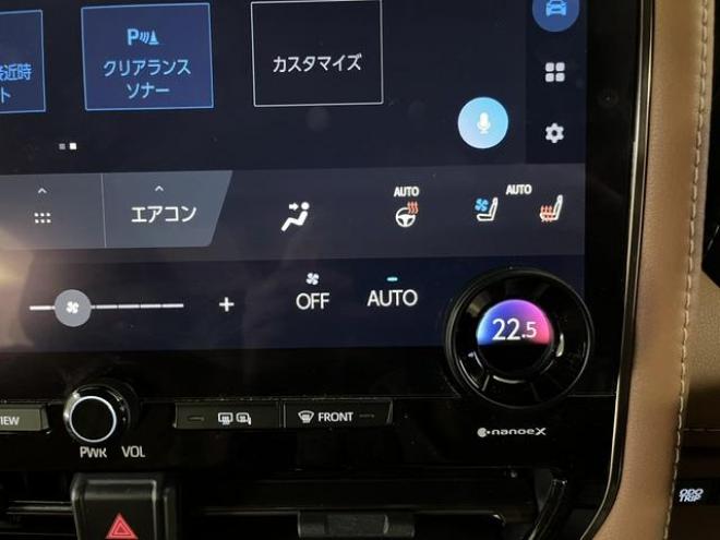 ヴェルファイアハイブリッドＺプレミア　寒冷地仕様　左右独立ムーンルーフ　ユニバーサルステップ　デジタルインナーミラー　全方位アラウンドビューカメラ　両側パワースライドドア　パワーバックドア　純正レザーシート　前後ドライブレコーダー　ＥＴＣ 4WD 2500 5Dr