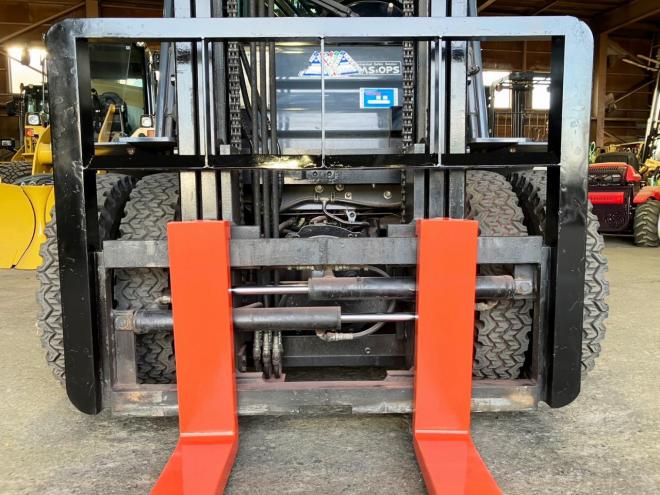 フォークリフトトヨタ　中古　8FDL25　建機