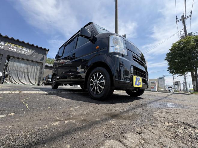 NV100クリッパーNV100  4WD  GX TURBO一家に一台軽パコ入庫　TURBO  寒冷地仕様　BTフルセグナビ　バックカメラカメラ　リアヒーター　アルミホイル　ETC エンスタ　格納ミラー　キーレス　エンシ゛ンオイル交換　ATF交換　スタットレス 4WD 660 ５Dr