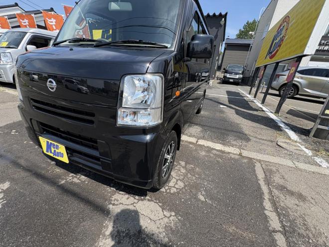 NV100クリッパーNV100  4WD  GX TURBO一家に一台軽パコ入庫　TURBO  寒冷地仕様　BTフルセグナビ　バックカメラカメラ　リアヒーター　アルミホイル　ETC エンスタ　格納ミラー　キーレス　エンシ゛ンオイル交換　ATF交換　スタットレス 4WD 660 ５Dr