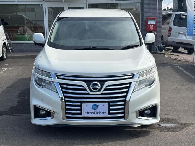 エルグランド2.5 250ハイウェイスター 4WD ローンが不安な方＜優遇ローン＞ 本州仕入　寒冷地仕様　純正ナビTV 4WD 2500 5Dr