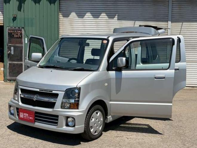 ワゴンRRR-DI 4WD　ターボ　アルミホイール　パワステ　パワーウィンドウ　シートヒーター　キーレスエントリー　ABS　エアコン　フルフラットシート 660