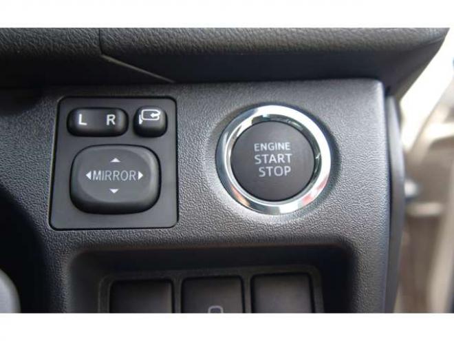 ハイエース2.7 グランドキャビン 4WD　令和8年2月登録　登録済未使用車 走行7キロ　パノラミックビューモニター デジタルインナーミラー　LEDヘッドランプ　LEDフォグランプ　ベージュメタリック　メーカー保証付 登録済未使用車 2700